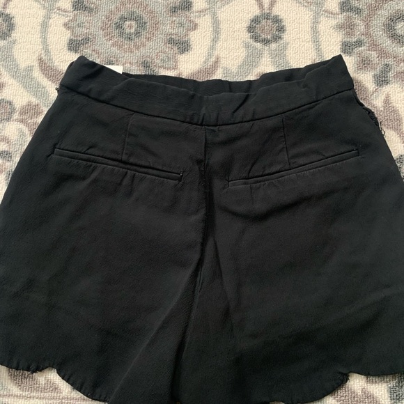 black wilfred shorts - Picture 3 of 3